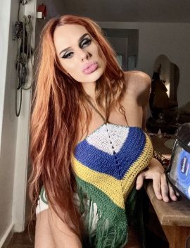 Melanie Jolie