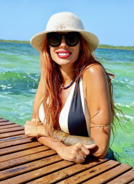 Melanie Jolie