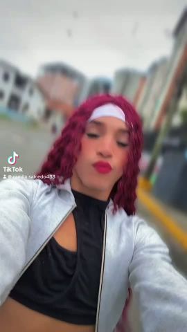 Daniela Hot