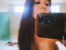 Thays Ribeiro 