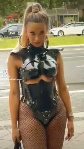 Thays Ribeiro 