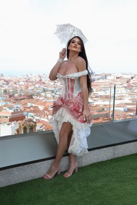 Vivi Hot