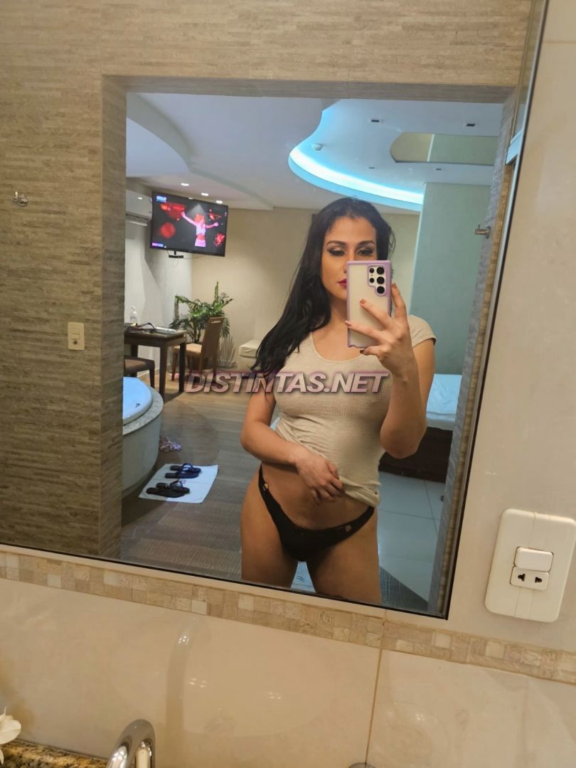 Erika Alexandra 