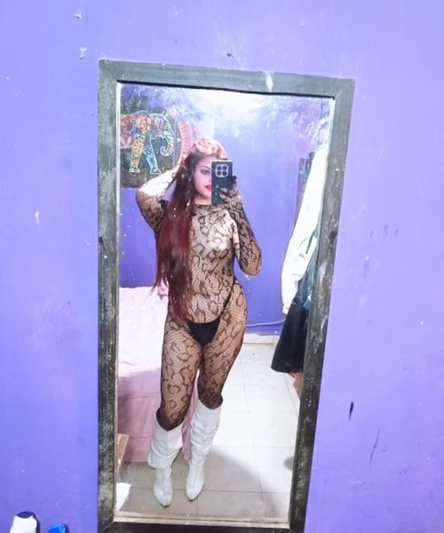 Mi nombre es Yazmin, Tucumana recién llegada a capital, estoy dispuesta a todo para complacerte.