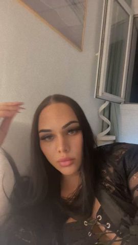 Dyana Paris 
