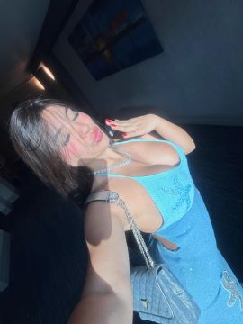 Clariza G