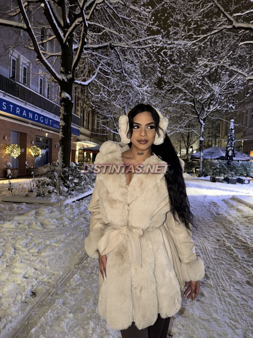 Samantha S 
