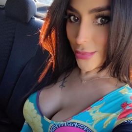 Angie Medellín 