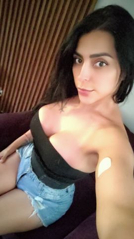 Angie Medellín 