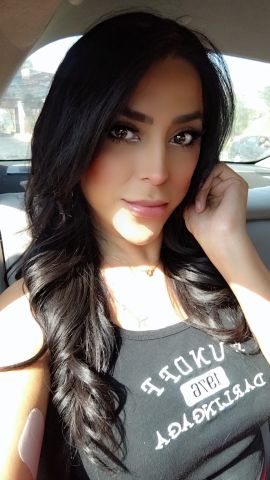 Angie Medellín 