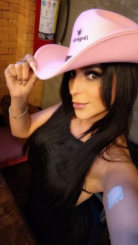 Angie Medellín 