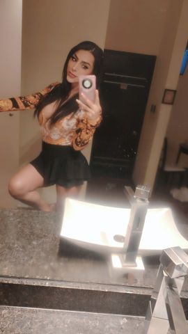 Angie Medellín 