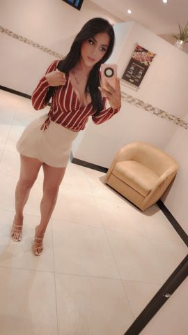 Angie Medellín 