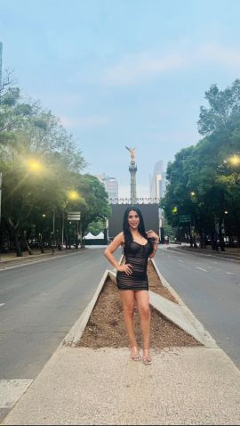 Angie Medellín 