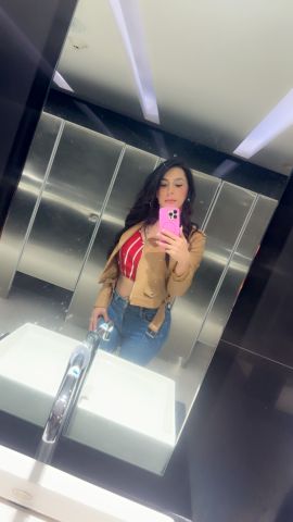 Angie Medellín 