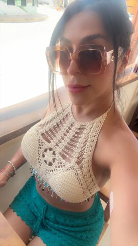 Angie Medellín 