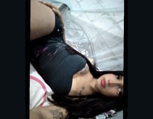Chica trans disponible 🤑