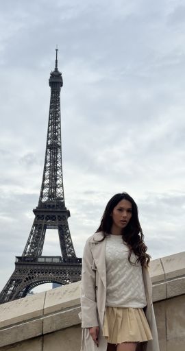     Sophisticated Latina Beauty