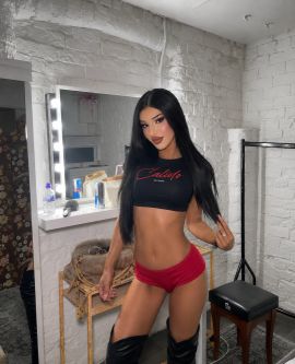 Cassandra Linz