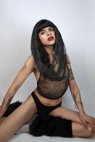 Mia, 26. Soft smile. Dangerous intentions. I know exactly how to turn curiosity into obsession. The rest is something you'll have to experience. 
I like dressing well and taking care of my body and my appearance. I enjoy elegant dates and nightlife. I also love reading and going out dancing. I can be the perfect combination of sweetness and passion 🩷

I like men who enjoy both my body and my presence. I am a calm and flirty person; I like playing with sexual tension so that when the moment comes, the experience feels intense and deeply pleasurable.

Message me if you want me to be your babydoll, kisses xx 💋

DE
Mia, 26. Sanftes Lächeln. Gefährliche Absichten. Ich weiß genau, wie ich Neugier in Besessenheit verwandeln kann. Der Rest ist etwas, das du selbst erleben musst.

Ich kleide mich gerne gut und achte auf meinen Körper und mein Erscheinungsbild. Ich genieße elegante Dates und das Nachtleben. Außerdem liebe ich es zu lesen und tanzen zu gehen. Ich kann die perfekte Kombination aus Süße und Leidenschaft sein.

Ich mag Männer, die sowohl meinen Körper als auch meine Präsenz genießen. Ich bin eine ruhige und kokette Person; ich spiele gerne mit sexueller Spannung, sodass der Moment, wenn er kommt, intensiv und zutiefst angenehm wird.

Schreib mir, wenn du möchtest, dass ich dein Babydoll bin. Küsse xx 💋
