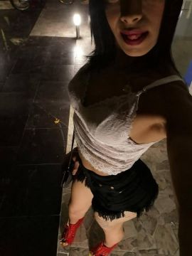 Nahomis rojas