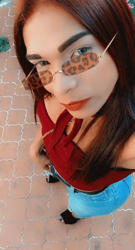 Nahomis rojas