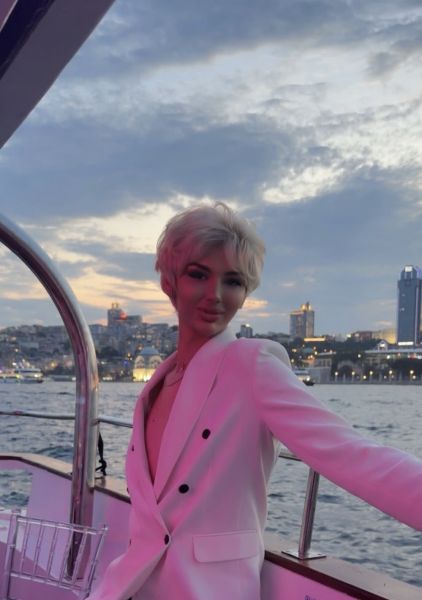 Trans eskortlar
 Mercedes Barthe 	 Istanbul