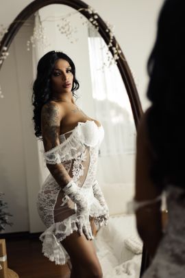 Ayalla douée