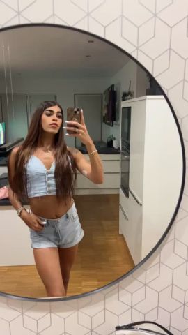 Alejandra lozan
