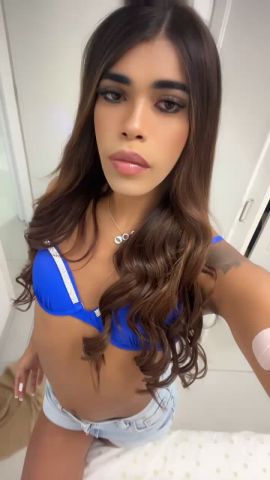 Alejandra lozan