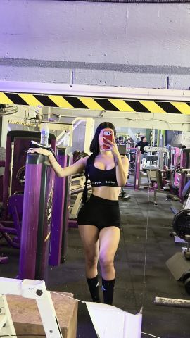 NICOLE MANIQUÍ 