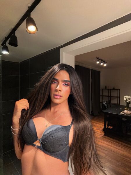 Acompanhante Trans Victoriaa Hans em Abu Dhabi