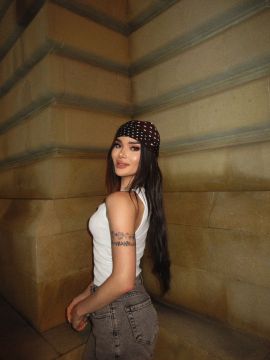 Alina perry