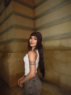 Alina perry