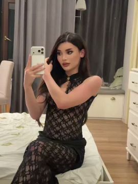 Alina perry
