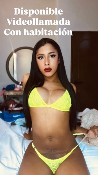 Hermosa negrita de piel ardiente , dispuesta a cumplir todas tus ricas fantasía sexuales amorrd