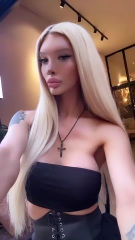 Barbie Naz