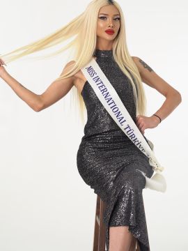 Barbie Naz