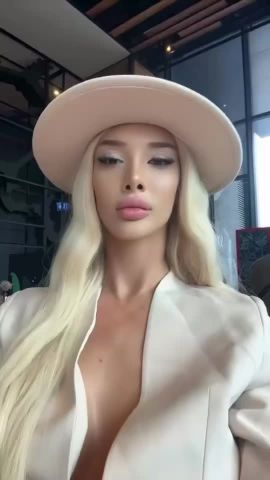 Barbie Naz