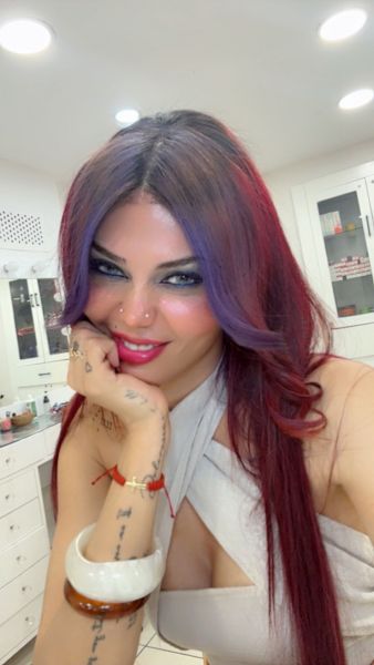 Trans eskortlar
 Alice 	 Istanbul
