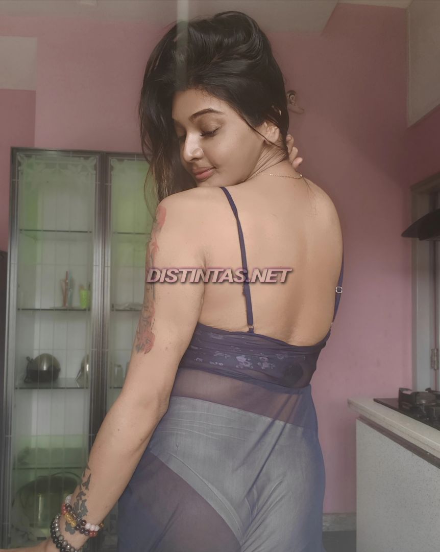 Hot Alisha