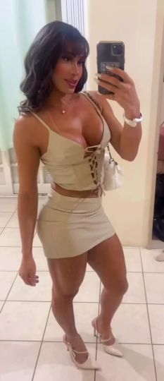 Daniella Karthyllio