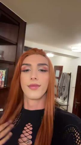 Cloe Ferraz