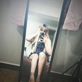 Mia