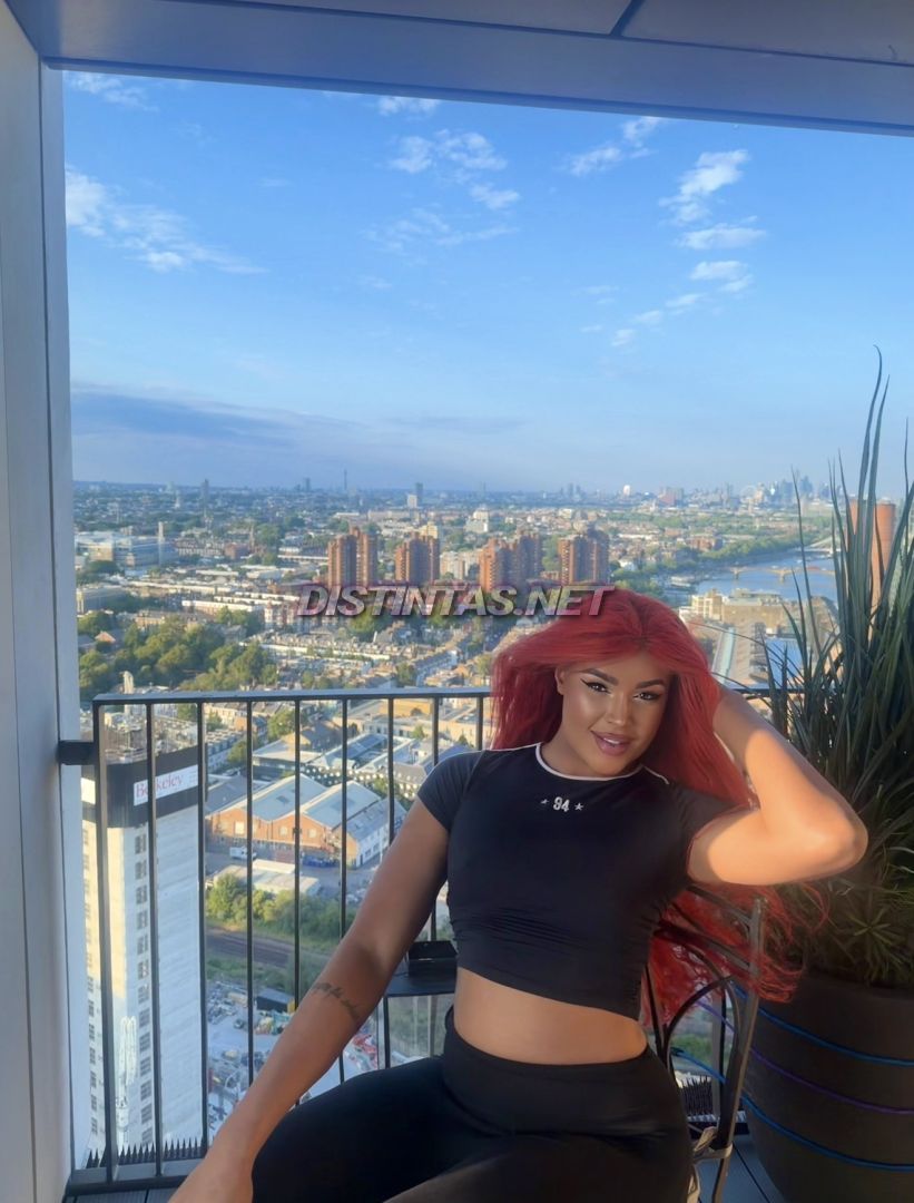 Cristina Bombshell
