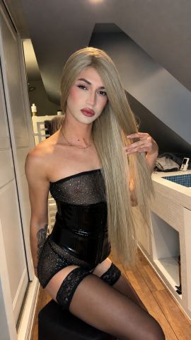 NIK CHAUD