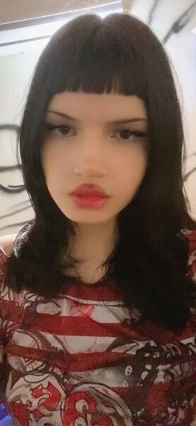 Trans eskortlar
 Caroline 	 San Lorenzo