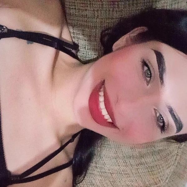 Hola soy Antonella, soy una chica trans tengo 21 años soy una chica muy amable, super respetuosa doy buen servicio y buen trato.