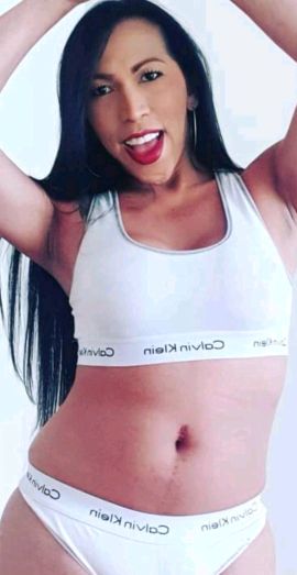 sexy paola latina