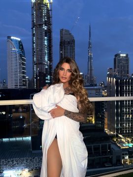 Violetta Hot